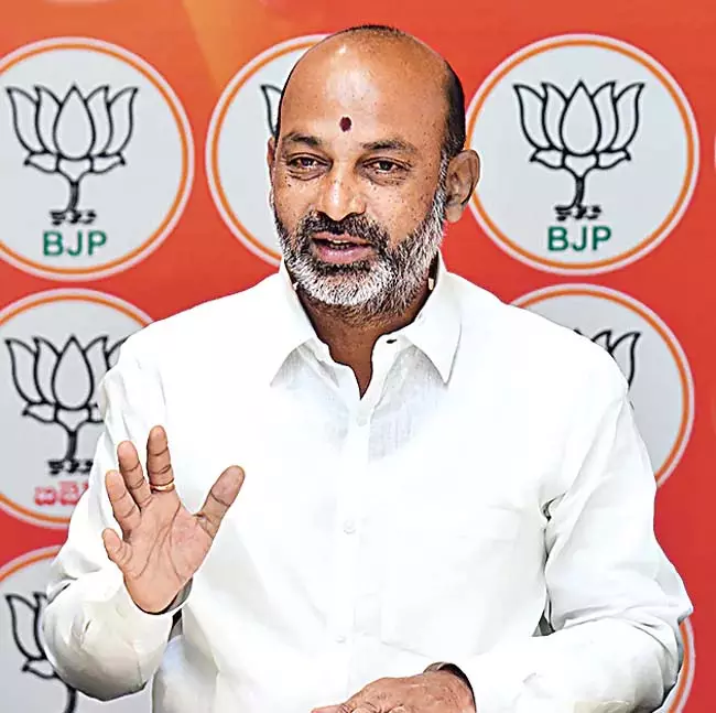 CM को एचसीयू मामले की CBI जांच की मांग करनी चाहिए CM को एचसीयू मामले की CBI जांच की मांग करनी चाहिए