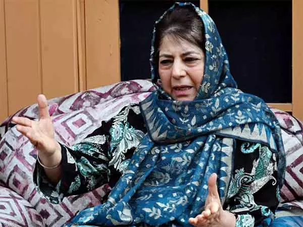 Mehbooba Mufti ने केंद्रीय मंत्री किरेन रिजिजू के कश्मीर दौरे को योजनाबद्ध और जानबूझकर बताया Mehbooba Mufti ने केंद्रीय मंत्री किरेन रिजिजू के कश्मीर दौरे को योजनाबद्ध और जानबूझकर बताया