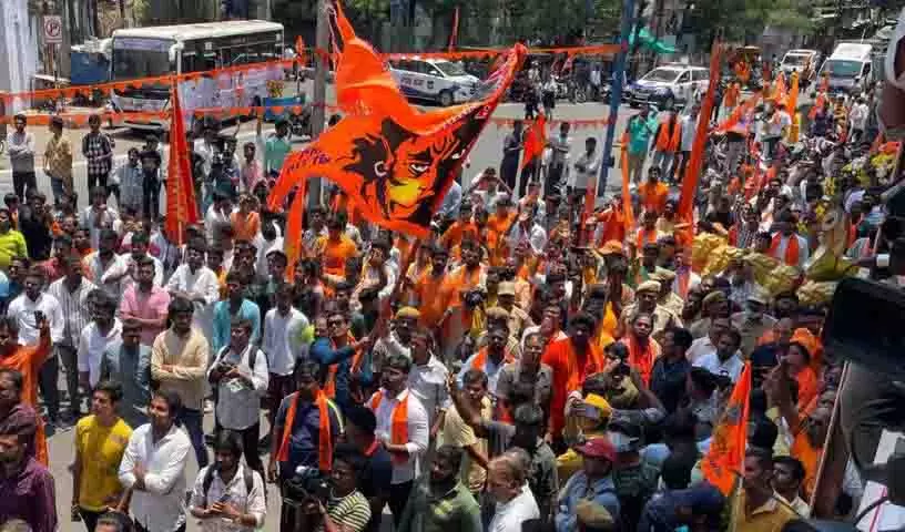 Hyderabad: श्री वीर हनुमान विजया यात्रा के आयोजकों से मुलाकात की Hyderabad: श्री वीर हनुमान विजया यात्रा के आयोजकों से मुलाकात की