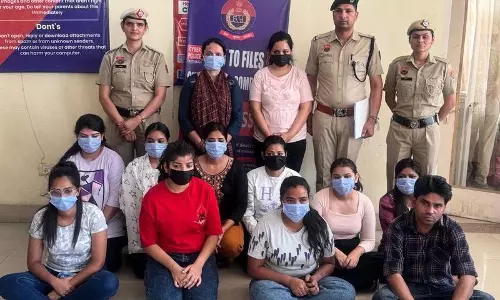 फरीदाबाद: जालसाजों के गिरोह का भंडाफोड़, 12 पुलिस के शिकंजे में