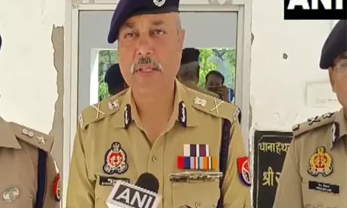 Fatehpur में तीन लोगों की बेरहमी से हत्या, तीन हिरासत में Fatehpur में तीन लोगों की बेरहमी से हत्या, तीन हिरासत में