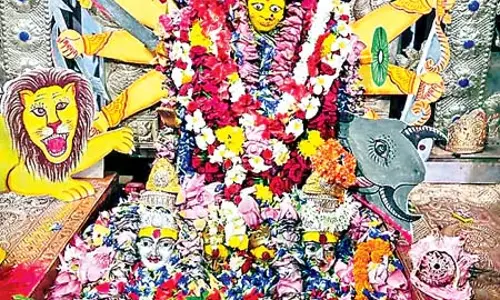 Odisha: आराध्य देवी मां तारातारिणी शक्ति पीठम की चैत्र धूमधाम से संपन्न हुई Odisha: आराध्य देवी मां तारातारिणी शक्ति पीठम की चैत्र धूमधाम से संपन्न हुई