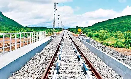 Odisha: रिकॉर्ड स्तर पर नई रेलवे लाइन का निर्माण Odisha: रिकॉर्ड स्तर पर नई रेलवे लाइन का निर्माण