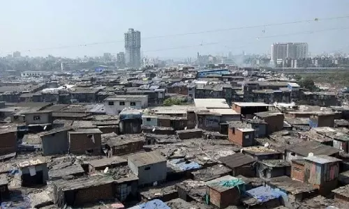 Maharashtra: मंत्रिमंडल ने त्वरित पुनर्वास के लिए स्लम अधिनियम में प्रमुख संशोधनों को मंजूरी दी