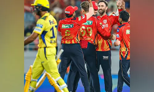 IPL 2025: पंजाब किंग्स के ग्लेन मैक्सवेल पर भारी जुर्माना, आचार संहिता के उल्लंघन के लिए एक डिमेरिट अंक जमा किया गया IPL 2025: पंजाब किंग्स के ग्लेन मैक्सवेल पर भारी जुर्माना, आचार संहिता के उल्लंघन के लिए एक डिमेरिट अंक जमा किया गया