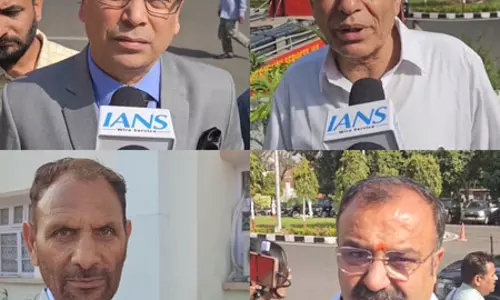जम्मू-कश्मीर में वक्फ कानून पर गरमाई सियासत