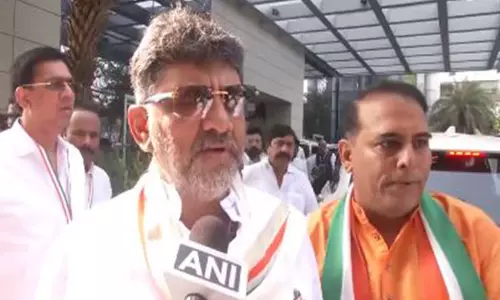 हमें भारतीय उद्योग की रक्षा करनी होगी: Shivkumar ने शेयर बाजार पर कहा हमें भारतीय उद्योग की रक्षा करनी होगी: Shivkumar ने शेयर बाजार पर कहा