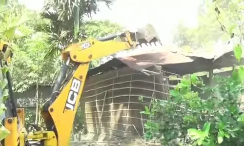Assam: ढेकियाजुली के किसानों ने सौर परियोजना के लिए बेदखली का विरोध किया