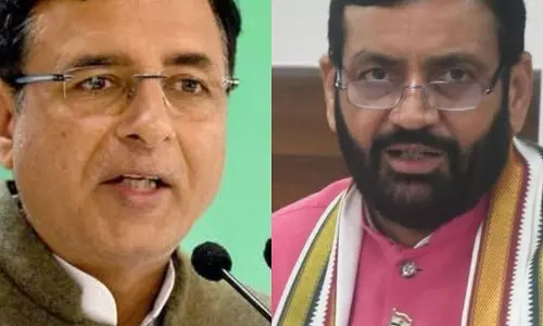 Haryana : सुरजेवाला ने बिजली दरों पर बहस के लिए सीएम सैनी की चुनौती स्वीकार की
