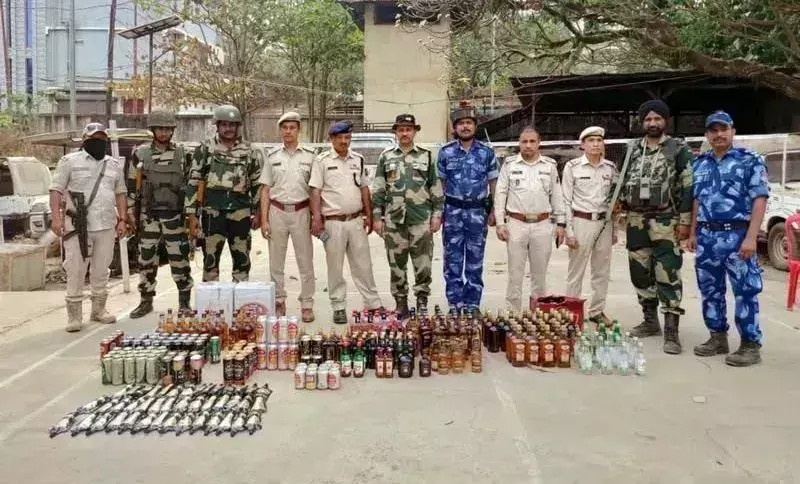 Manipur: सीमा पर करीब 800 बोतल अवैध शराब जब्त