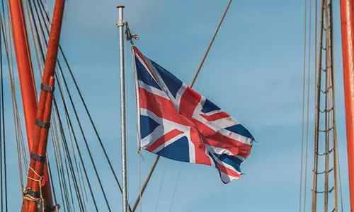 UK: रॉयल नेवी कैरियर स्ट्राइक एच.एम.एस. प्रिंस ऑफ वेल्स वैश्विक तैनाती के लिए तैयार