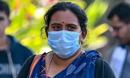 Indoor वायु प्रदूषण: महिलाओं में श्वसन संबंधी बीमारियों के बढ़ते मामले Indoor वायु प्रदूषण: महिलाओं में श्वसन संबंधी बीमारियों के बढ़ते मामले