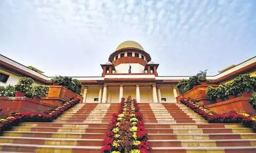 सुप्रीम कोर्ट ने POCSO मामले में आरोपी वकील की गिरफ्तारी पर रोक लगाई