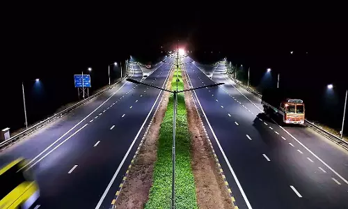 Amaravati-Hyderabad ग्रीनफील्ड हाईवे को केंद्रीय मंजूरी मिली Amaravati-Hyderabad ग्रीनफील्ड हाईवे को केंद्रीय मंजूरी मिली