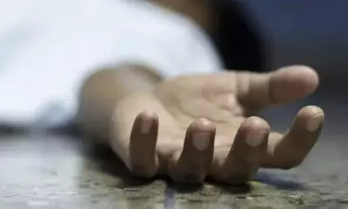 फटकार मिलने से नाराज छात्र ने किया सुसाइड, दिनभर चलाता था मोबाइल फटकार मिलने से नाराज छात्र ने किया सुसाइड, दिनभर चलाता था मोबाइल