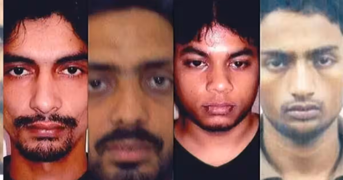 Jaipur: 17 साल पहले हुए सीरियल ब्लास्ट करने वाले 4 आतंकियों को उम्र कैद Jaipur: 17 साल पहले हुए सीरियल ब्लास्ट करने वाले 4 आतंकियों को उम्र कैद
