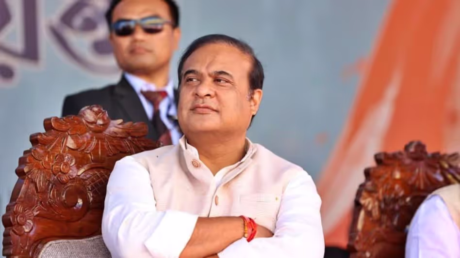 Assam :  हिमंत बिस्वा सरमा ने उड़ान के दौरान मदद के लिए सोशल मीडिया का सहारा लिया