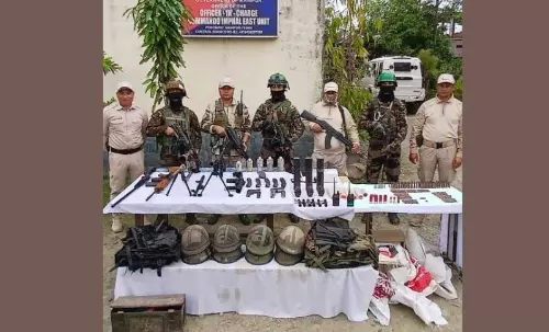 Manipur पुलिस ने दो छापों में भारी मात्रा में हथियार जब्त किए