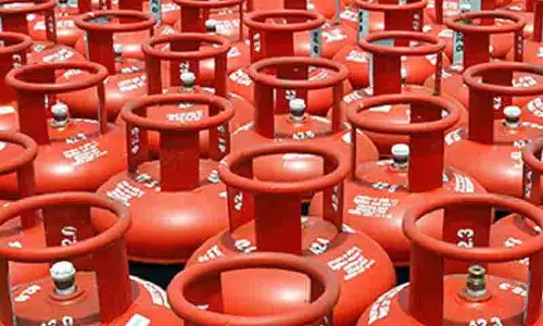 CPM ने LPG, ईंधन मूल्य वृद्धि वापस लेने की मांग की