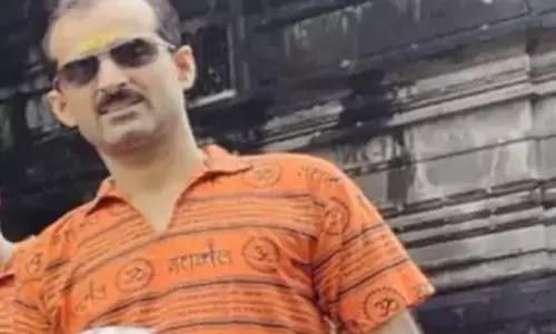 कारोबारी के कारनामें, जिस जमीन पर पड़ी नजर उसे बनाया अपना