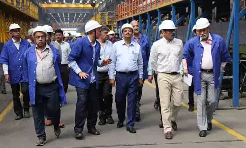 Railway Board के सदस्य ने रेल कोच फैक्ट्री का दौरा किया Railway Board के सदस्य ने रेल कोच फैक्ट्री का दौरा किया