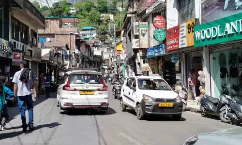 Dharamshala के कोतवाली बाजार में वन-वे ट्रैफिक लागू Dharamshala के कोतवाली बाजार में वन-वे ट्रैफिक लागू