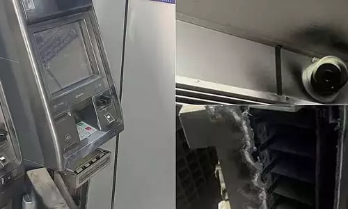 बदमाशों ने SBI ATM में सेंध लगाई; 18 लाख रुपए लेकर भागे बदमाशों ने SBI ATM में सेंध लगाई; 18 लाख रुपए लेकर भागे