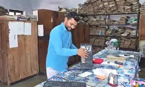 न्यायालय के आदेश के अनुसार, अधिकारियों ने संबलपुर में  OSRTC कार्यालय में जब्त की संपत्ति