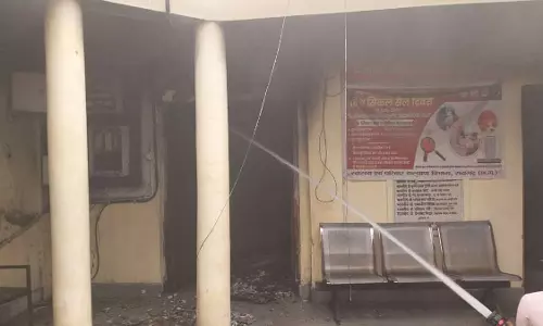 जिला अस्पताल में बड़ी घटना, इनवर्टर बैटरी हुआ विस्फोट