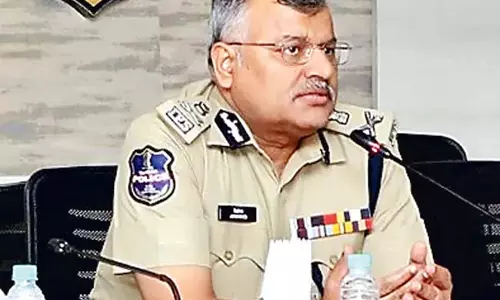 सरकार राज्य में नशे के खात्मे के लिए प्रतिबद्ध है : DGP Jitendra सरकार राज्य में नशे के खात्मे के लिए प्रतिबद्ध है : DGP Jitendra