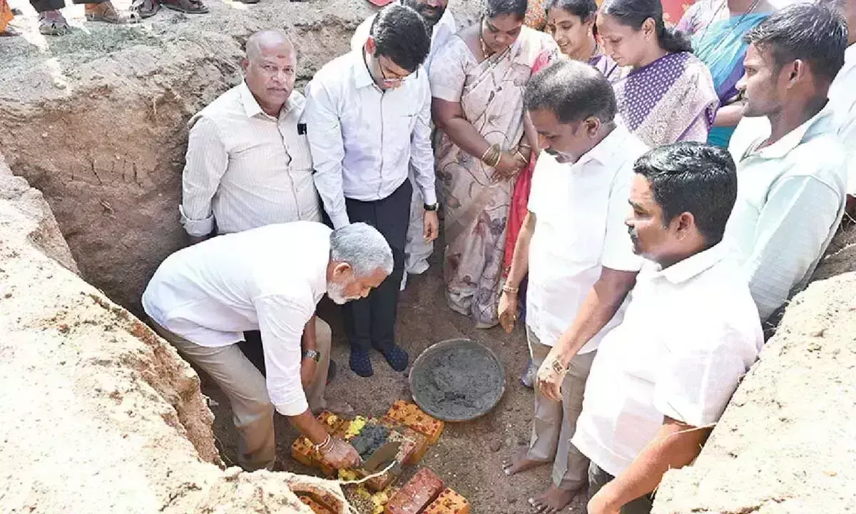 MLA ने चंद्रगिरि में श्मशान घाट के लिए भूमिपूजन किया