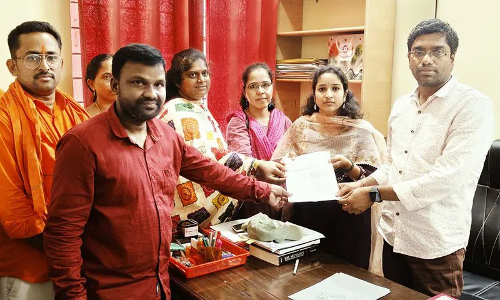 RGUKT-बसर तेलंगाना व्यंजन पर अनुबंध सहायक प्रोफेसरों, शिक्षकों ने सामूहिक रूप से इस्तीफा