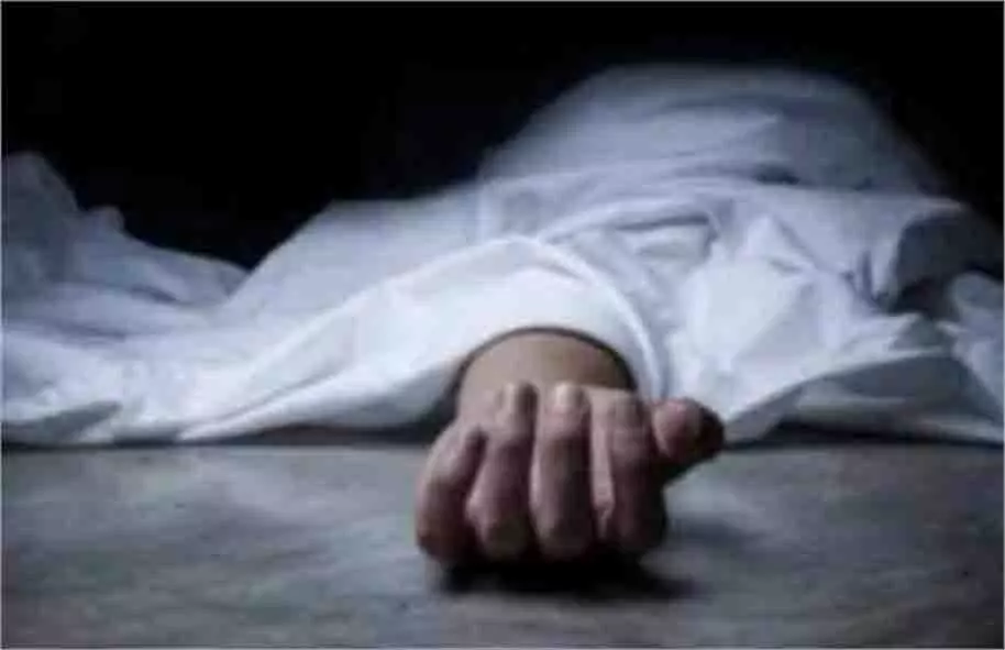 MP News: 3 दिन से लापता कर्मचारी का शव मिला, हत्या की आशंका MP News: 3 दिन से लापता कर्मचारी का शव मिला, हत्या की आशंका
