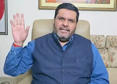 संविधान और कानून के तहत दोषियों पर होगी कार्रवाई : गौरव वल्लभ संविधान और कानून के तहत दोषियों पर होगी कार्रवाई : गौरव वल्लभ