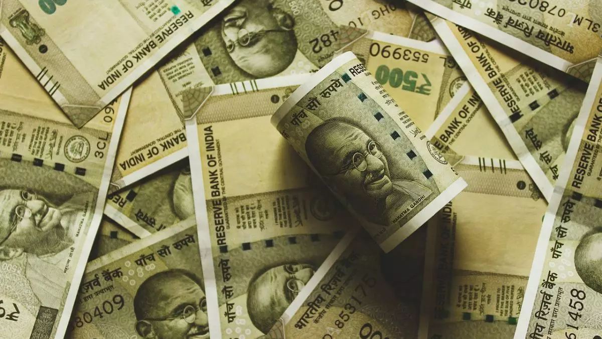 नामी कंपनी को 10वीं और 12वीं पास लड़कों ने लगाया चूना, कमा रहे थे प्रतिमाह 10 लाख रूपए नामी कंपनी को 10वीं और 12वीं पास लड़कों ने लगाया चूना, कमा रहे थे प्रतिमाह 10 लाख रूपए
