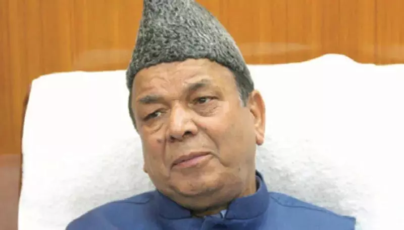 पीडीपी के एक और दो विधायकों के अविश्वास प्रस्ताव पर आगे नहीं बढ़ा जा सकता: स्पीकर पीडीपी के एक और दो विधायकों के अविश्वास प्रस्ताव पर आगे नहीं बढ़ा जा सकता: स्पीकर