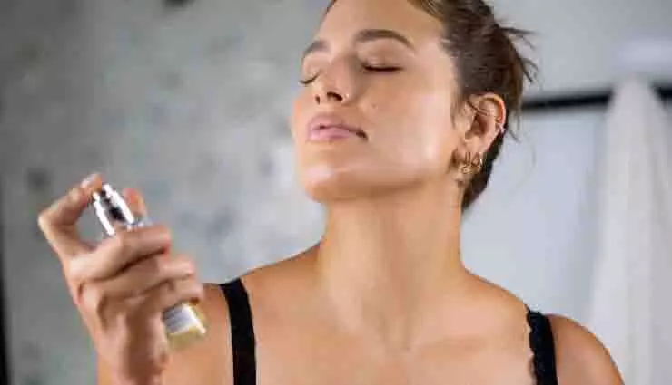 Skin Care: डेली केयर रूटीन में शामिल करें ये 3 चीजें, इससे दूर होंगी कई स्किन प्रॉब्लम्स Skin Care: डेली केयर रूटीन में शामिल करें ये 3 चीजें, इससे दूर होंगी कई स्किन प्रॉब्लम्स