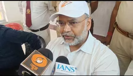 बिहार : समस्तीपुर मंडल के डीआरएम ने सहरसा रेलवे स्टेशन के निर्माणाधीन भवन का किया निरीक्षण बिहार : समस्तीपुर मंडल के डीआरएम ने सहरसा रेलवे स्टेशन के निर्माणाधीन भवन का किया निरीक्षण
