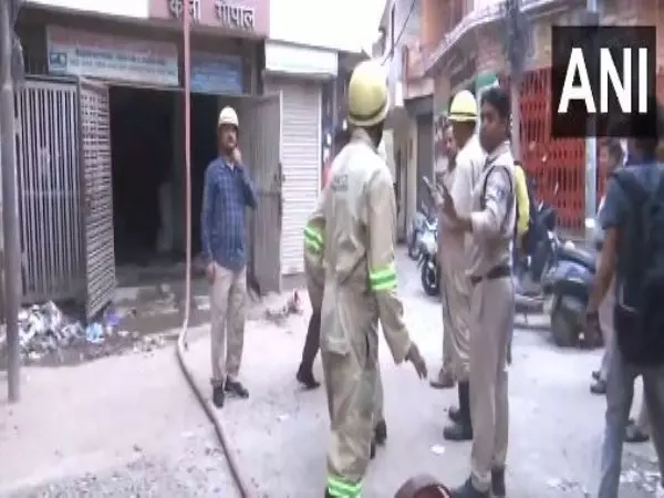 Gwalior के चावरी बाजार में लगी आग पर काबू पा लिया गया, जनकगंज थाना प्रभारी ने कहा Gwalior के चावरी बाजार में लगी आग पर काबू पा लिया गया, जनकगंज थाना प्रभारी ने कहा