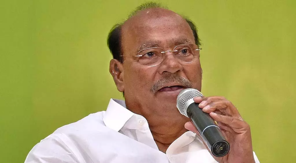 अंबुमणि को पीएमके नेता पद से हटाया गया: Ramadoss अंबुमणि को पीएमके नेता पद से हटाया गया: Ramadoss