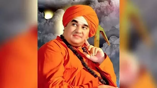 Yatnal के समर्थन में समुदाय बसवजय मृत्युंजय स्वामीजी के खिलाफ, राजनीति से दूर रहने की चेतावनी Yatnal के समर्थन में समुदाय बसवजय मृत्युंजय स्वामीजी के खिलाफ, राजनीति से दूर रहने की चेतावनी