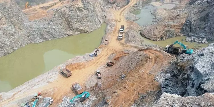 जाजपुर काले पत्थर की खदानों में टेंडर फिक्सिंग: कैग जाजपुर काले पत्थर की खदानों में टेंडर फिक्सिंग: कैग
