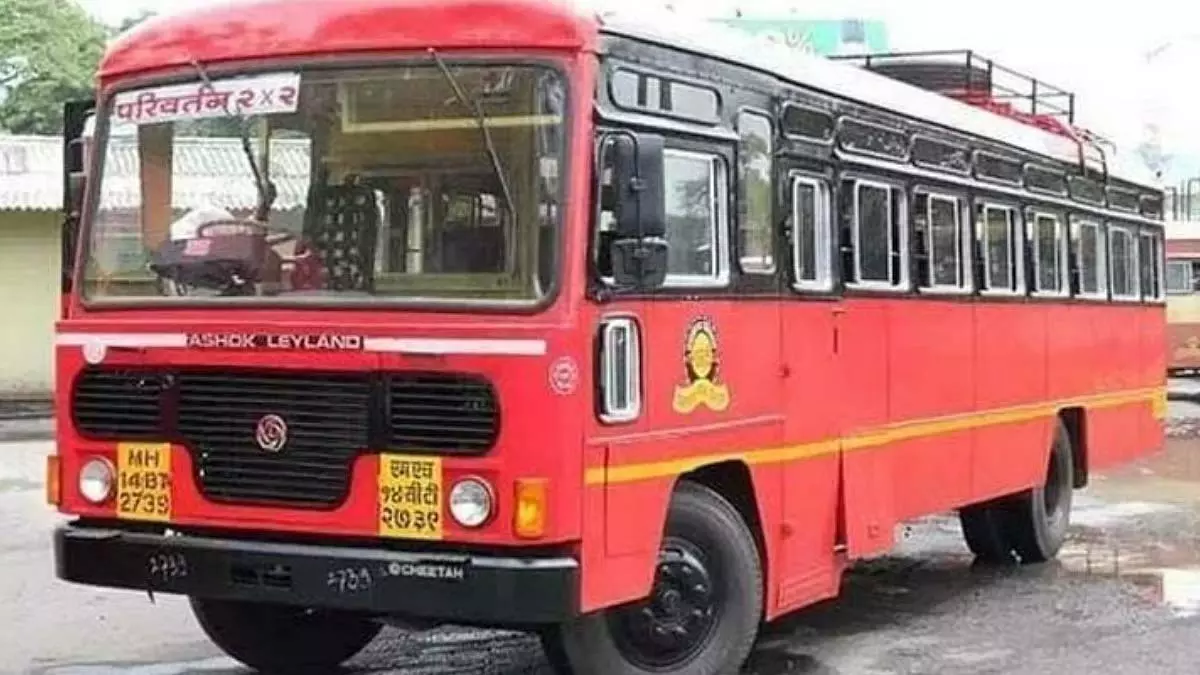 शराब के नशे में धुत ST बस कंडक्टर ने गोवंडी में महिला यात्री पर हमला किया; FIR दर्ज शराब के नशे में धुत ST बस कंडक्टर ने गोवंडी में महिला यात्री पर हमला किया; FIR दर्ज