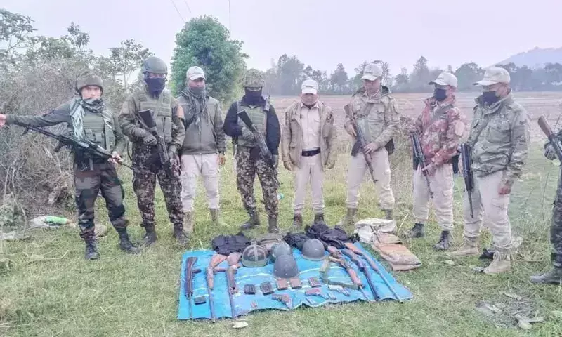 Manipur: अभियान में 2 बंकर नष्ट, हथियार बरामद Manipur: अभियान में 2 बंकर नष्ट, हथियार बरामद