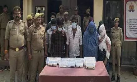 Bareilly: पुलिस ने देह व्यापार करने वाले गिरोह का भंडाफोड़ किया Bareilly: पुलिस ने देह व्यापार करने वाले गिरोह का भंडाफोड़ किया