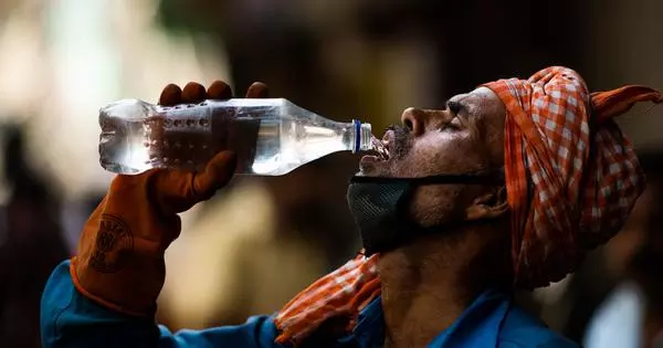 Kerala : जलवायु परिवर्तन से केरल का तापमान 1°C बढ़ेगा, वर्षा में 10% की वृद्धि होगी Kerala : जलवायु परिवर्तन से केरल का तापमान 1°C बढ़ेगा, वर्षा में 10% की वृद्धि होगी