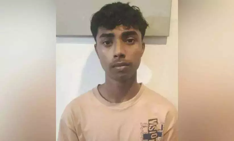 Kerala: नौकरी का वादा कर ठगी करने वाला व्यक्ति रिमांड पर Kerala: नौकरी का वादा कर ठगी करने वाला व्यक्ति रिमांड पर