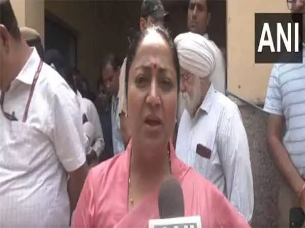 यमुना की सफाई का काम चल रहा है: CM Rekha Gupta यमुना की सफाई का काम चल रहा है: CM Rekha Gupta