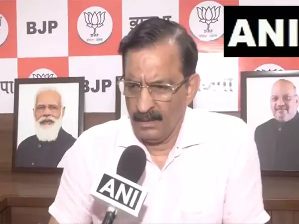 Punjab BJP महासचिव अनिल करीन ने तरनतारन में पुलिस कर्मियों की हत्या की निंदा की Punjab BJP महासचिव अनिल करीन ने तरनतारन में पुलिस कर्मियों की हत्या की निंदा की