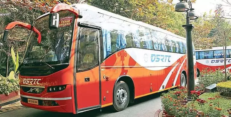 बस ऑपरेटर को 3 लाख रुपये का भुगतान नहीं करने पर OSRTC की संपत्ति जब्त बस ऑपरेटर को 3 लाख रुपये का भुगतान नहीं करने पर OSRTC की संपत्ति जब्त